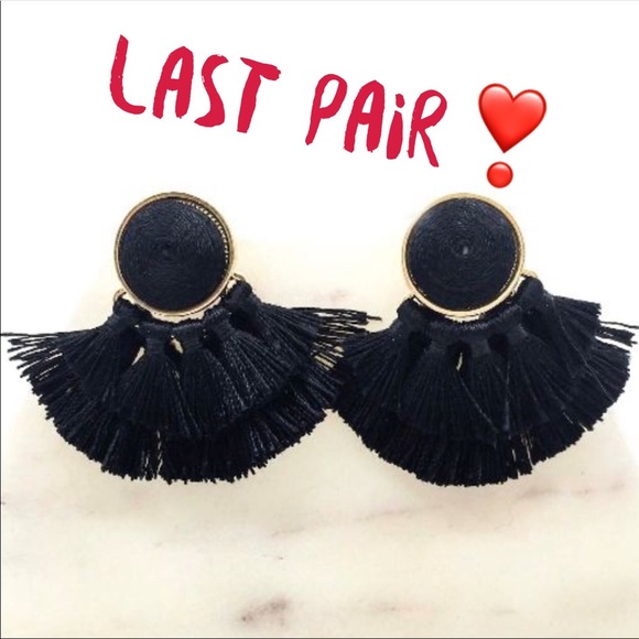 Southern Seoul Jewelry - Black Multi tassel post earrings